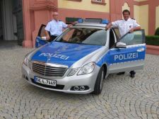 Streifendienst der Polizei fährt künftig Mercedes E-Klasse - new