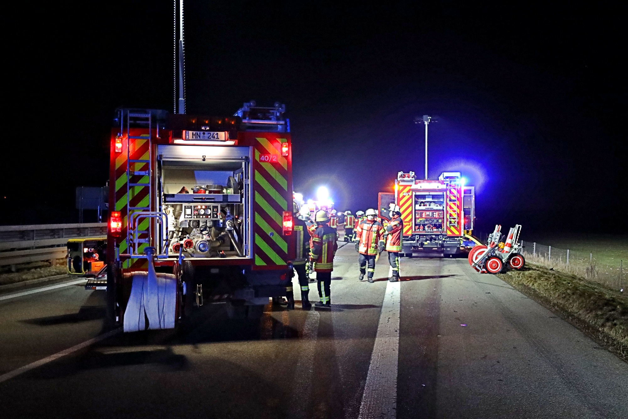 B28 - Senden - Neu-Ulm  22-Jähriger stirbt bei schwerem Verkehrsunfall -   - das Blaulicht-Magazin für Süd-Schwaben, Memmingen und das  Allgäu